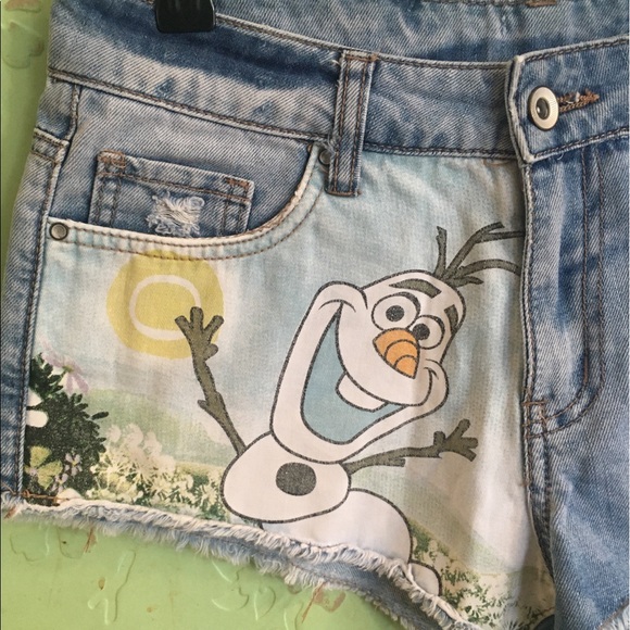 Disney OLAF Denim Shorts Distressed Ladies size 8 - Picture 3 of 5